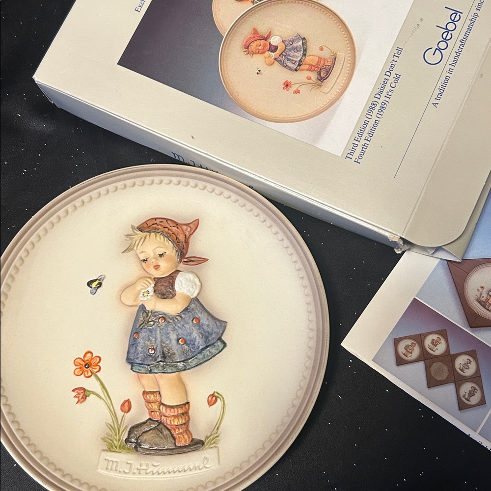 Goebel Collector Plate Daisies Don’t Tell (LC) - Picture 6 of 10